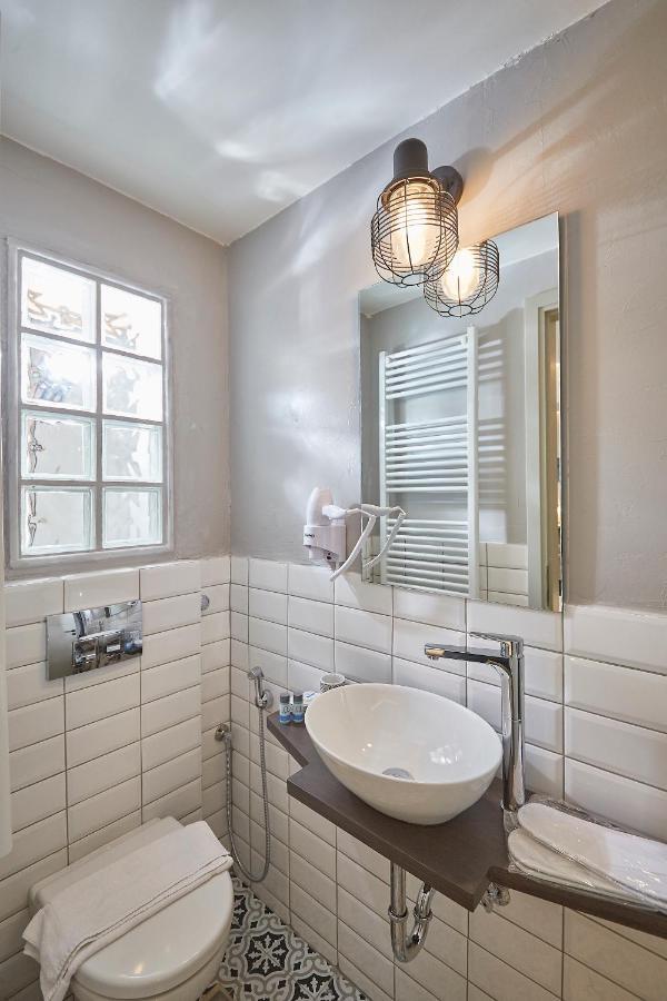 Stay In A Hip Decorated Studio Near Acropolis! เอเธนส์ ภายนอก รูปภาพ